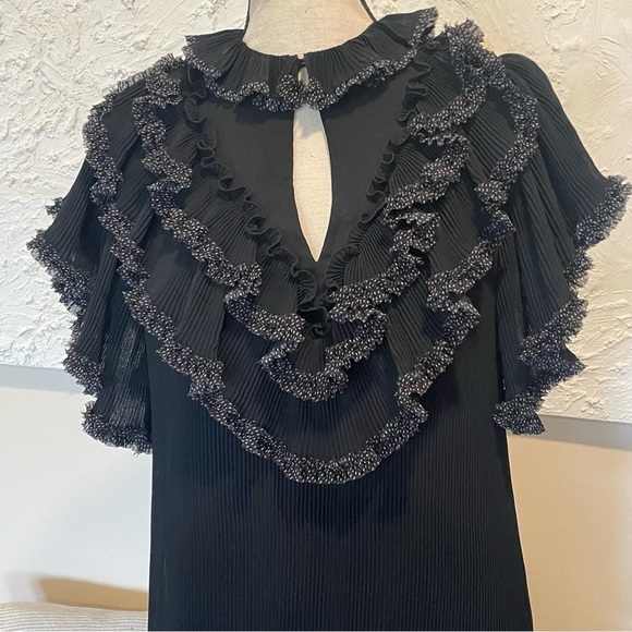 See by Chloe Polka Dot Ruffle Plissé Georgette Shift Dress Black Sz EU 34 US 0-2 - Picture 3 of 12